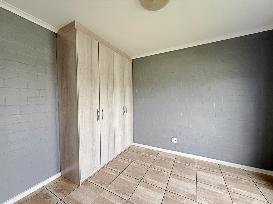 To Let 3 Bedroom Property for Rent in Blue Lagoon Western Cape